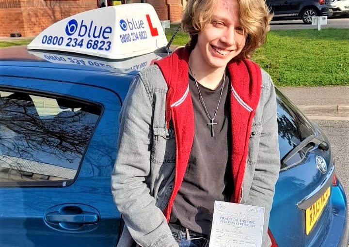 Adam Jones from Bracknell passed his Driving test in Slough