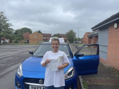 Aimee Uttley passed Driving Test First Time in Trowbridge