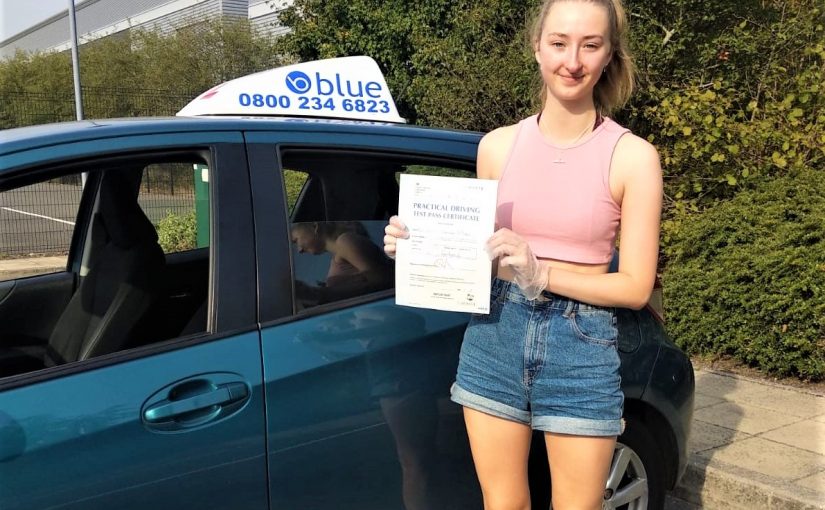 Beatrice Williams from Wokingham passed driving test in Farnborough