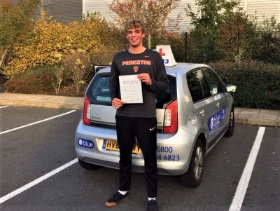 Bracknell Driving Lessons for Elliott Kemp