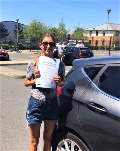Bracknell Driving Test Pass for Hannah O’Connor