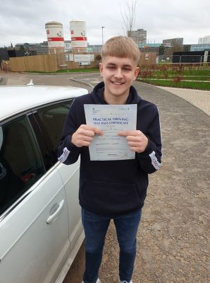 Bracknell Driving Test Pass for Kieran Harwood