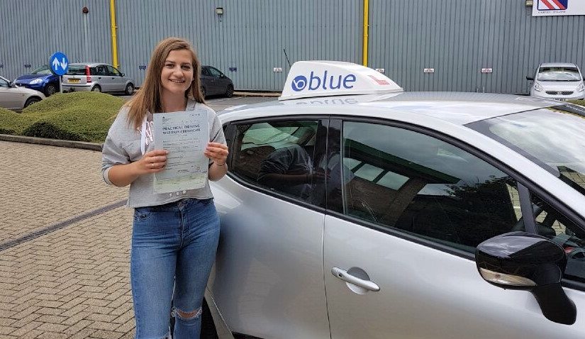 Pass for Molly Field of Bracknell, Berkshire passed her driving test with only ONE fault