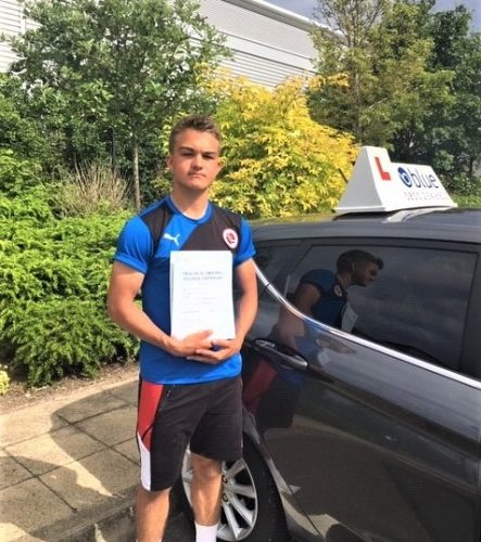 Bracknell Driving Test Pass for Thomas Nower