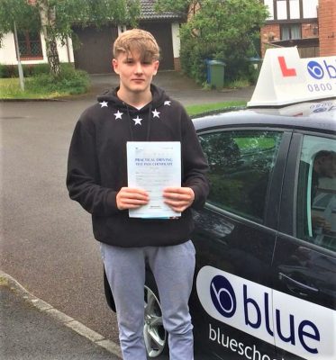 Bracknell Driving Test pass for Jonathan Bibby