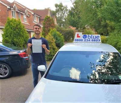 Bracknell Driving Test pass for Michael Dykes