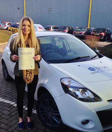 Bracknell-driving-lessons-Gemma-Baggs