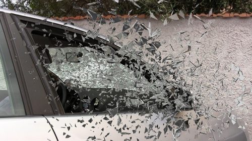 Car Accident: What to do to survive?