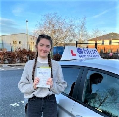 Erin Brodrick of Bracknell Passed Driving test in Farnborough