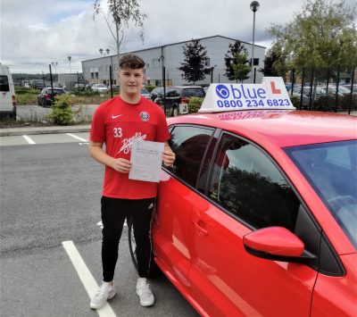 Farnborough-Driving-Test-Pass-for-Zak-Nash