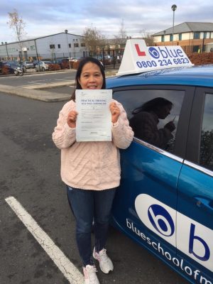 Farnborough Driving Test pass for Lessy Wowk