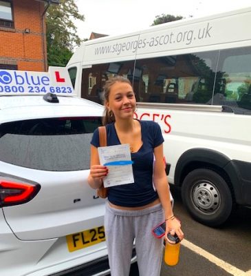 Izzy D from Ascot Passed Driving Test in Chertsey