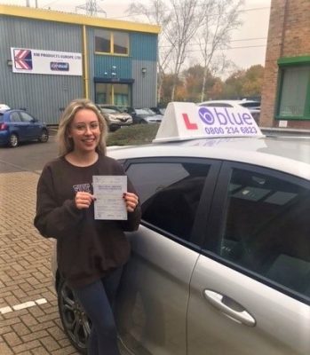 Lucy Harding from Ascot Passed Driving test