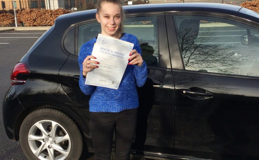 Driving Test Pass in Farnborough for Maddie