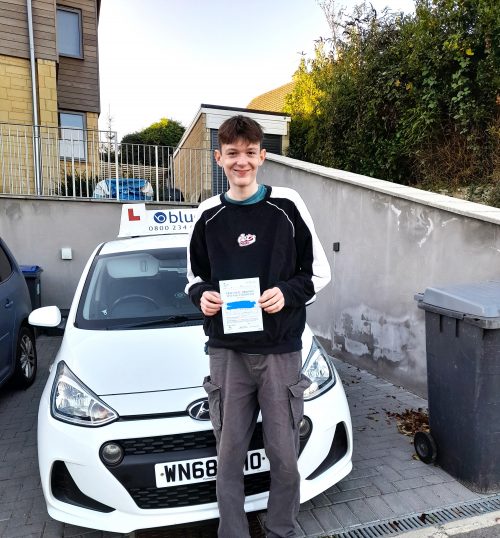 Milo Mcguiness Passed Driving test in Chippenham