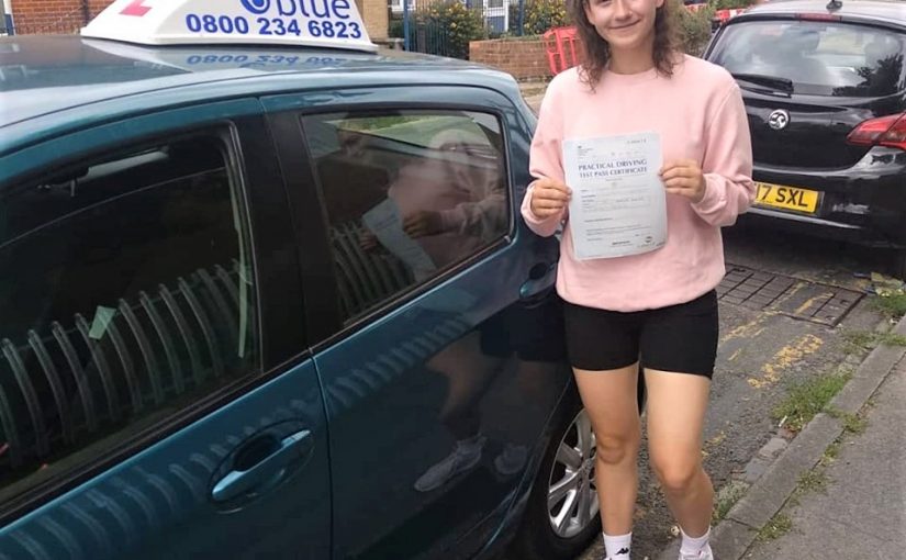 Reading Driving Test Success for Mahlah Tomsett