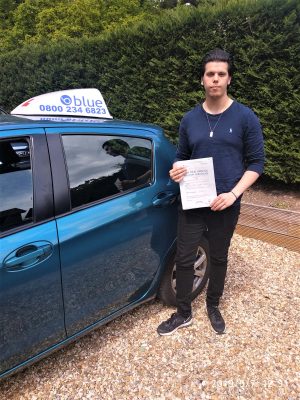 Wokingham Driving Test pass for Perry Knight
