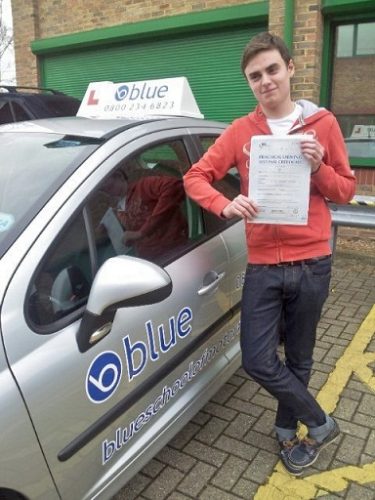 bracknell-driving-lesson-Toby-Hawker