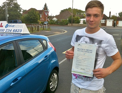 bracknell-driving-lessons-Joe-Randle