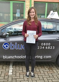 bracknell-driving-lessons-Sara-Vangsgard