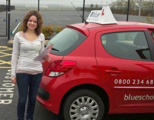 camberley-driving-lessons-Laura-Rayman