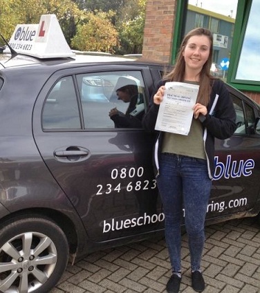 driving-lesson-bracknell-Tanith-Campbell-Stievenard