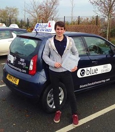 Tom Dunwoody from Sandhurst, Berkshire