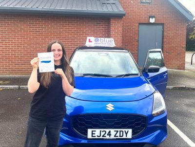 Holly G – Passed Driving Test First Time in Trowbridge