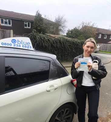 Olena F from Bracknell Passed Driving Test in Reading Berkshire